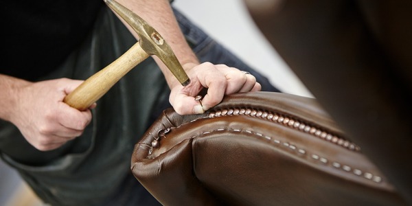 Chesterfield sofa detailing